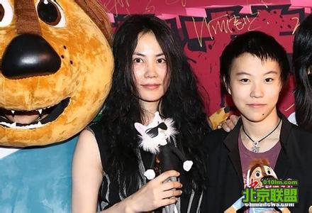 窦靖童出柜女友照片身份揭秘, 王菲如何看待窦靖童出柜会同意吗?
