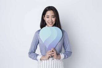 欧阳妮妮又出事擅闯房屋拍照被警告, 欧阳妮妮与男友接吻照曝光