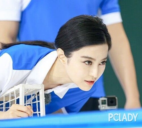 打脸谢娜大本营卸妆素颜照竟是假的?揭各大女星造假素颜照似大妈