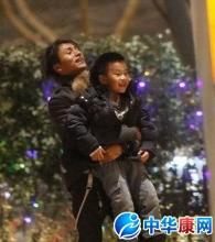 黄奕前夫爆陈坤儿子系代孕是真的吗?揭万年谜底陈坤儿子生母身份