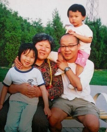 񼾸ͯͬĸ½, ĸ˭񼾸ͯϵ