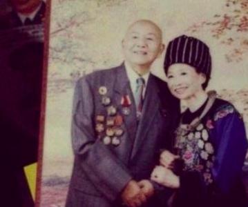 韩雪被曝隐婚生子老公女儿照片,韩雪家庭背景太恐怖爷爷什么来头