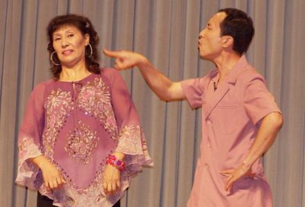 巩汉林全家福照片曝光美貌儿媳抢镜, 巩汉林老婆儿子儿媳照片现状