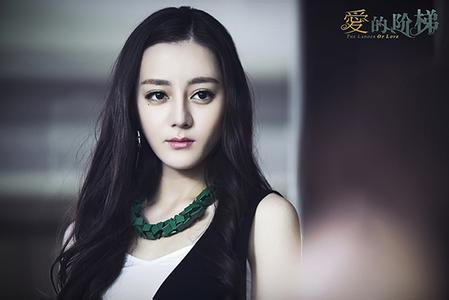 迪丽热巴倒贴小李子被打脸是怎么回事?迪丽热巴小李子有什么关系
