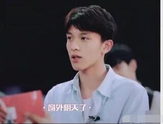 &quot;快男&quot;赵英博晋级有没有黑幕?赵英博个人资料微博父母是做什么的_99女