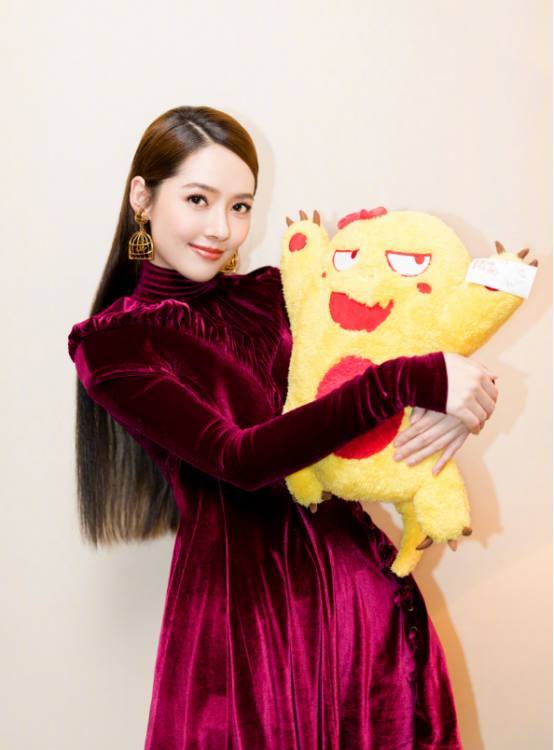 郭碧婷妈妈是谁正面照曝光 和女儿合照似姐妹