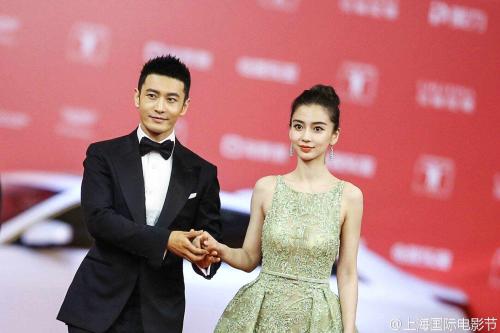 黄晓明和杨颖确认离婚了吗?女方微博晒于与其他男子合影