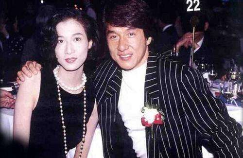 成龙为什么讨厌吴绮莉是因为林凤娇?吴绮莉是怎么怀孕的揭秘