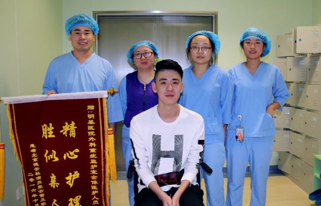 张云雷是家里独子吗有几口人 张云雷家世如何与王惠是什么关系