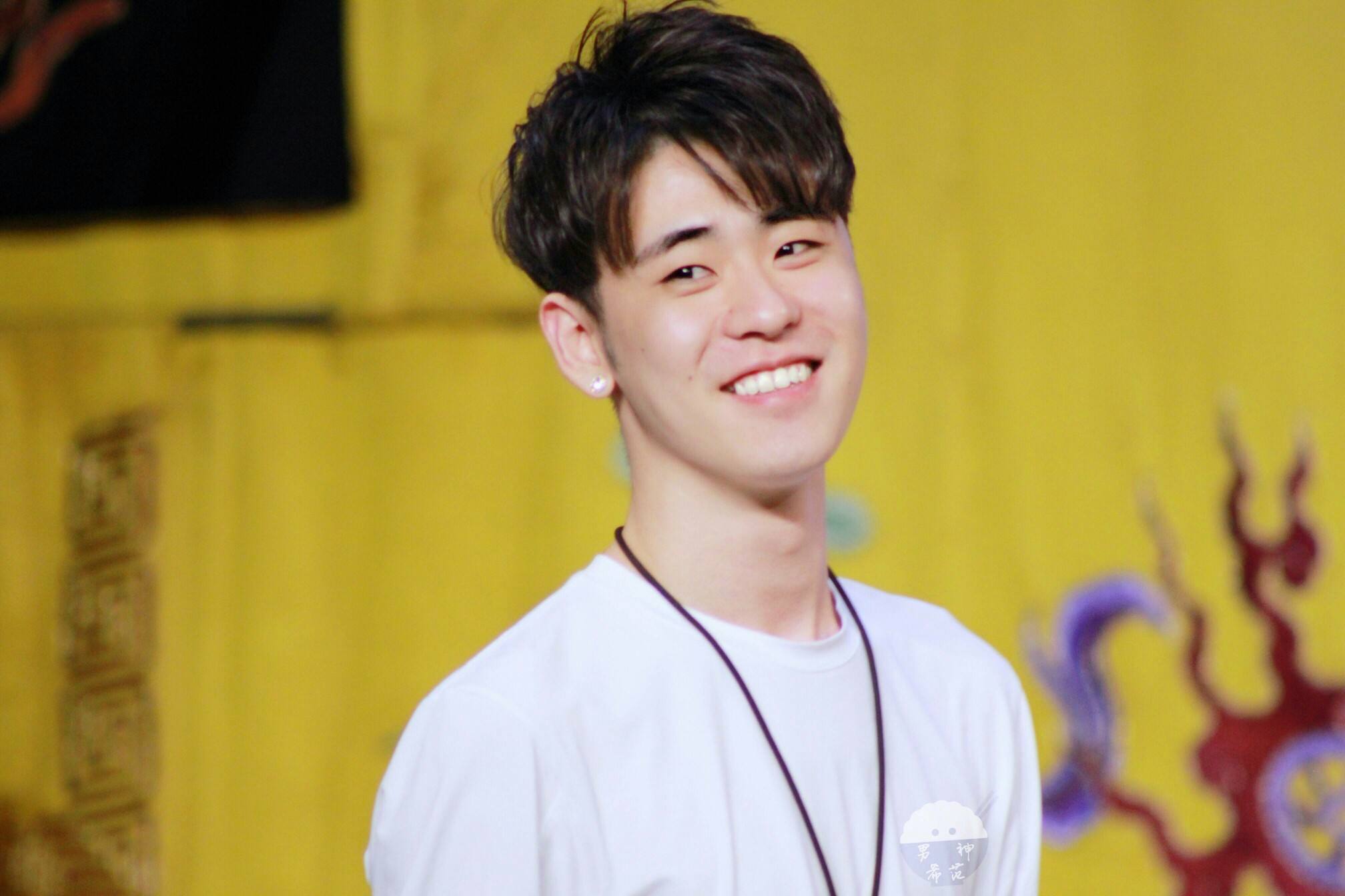张云雷是家里独子吗有几口人 张云雷家世如何与王惠是什么关系