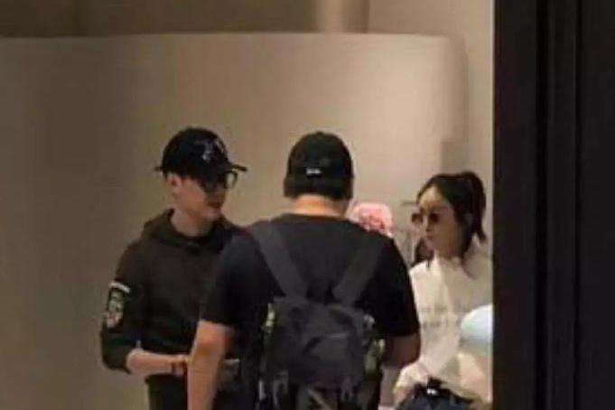 赵丽颖冯绍峰儿子名字曝光 大名好有深意听到小名网友忍不住了!