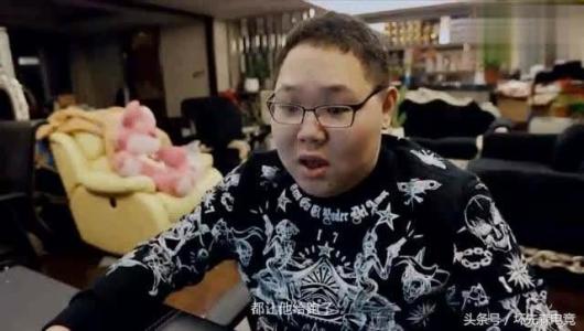 pdd在哪直播2019最新消息 骚猪终于要复播啦