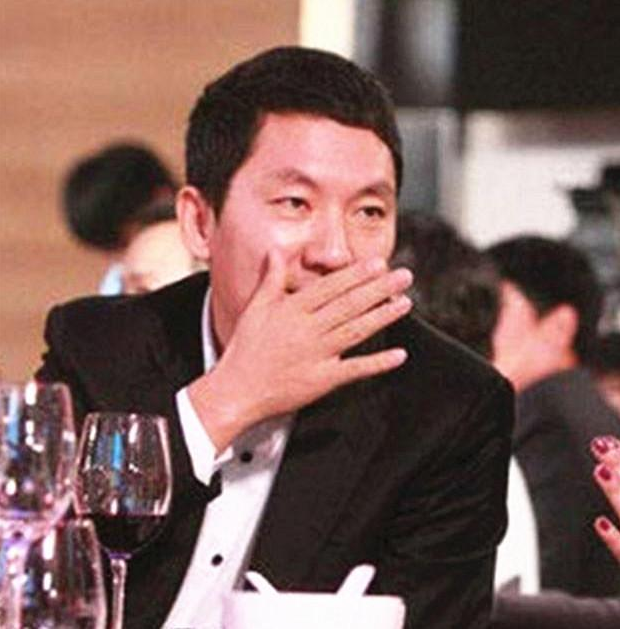 张柏芝首度公开现任丈夫照片 微博宣布即将大婚