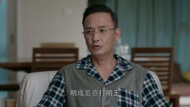 侯长荣年轻时照片堪比小鲜肉太帅气 侯长荣的妻子是谁资料介绍
