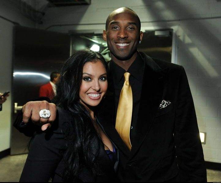 NBA巨星科比私生活混乱出轨105名女性?科比妻子为什么生不出男孩