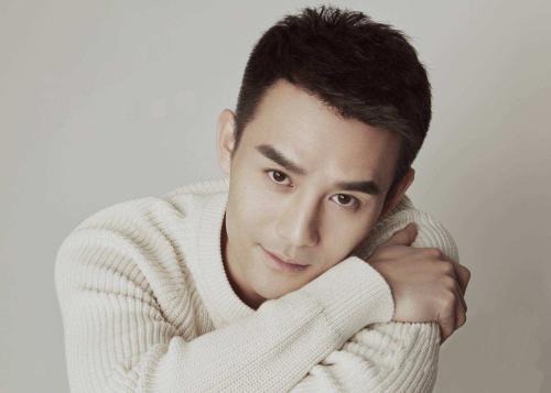胡歌新女友曝光终于不是薛佳凝了!王凯恋情也曝光明家三兄弟都有
