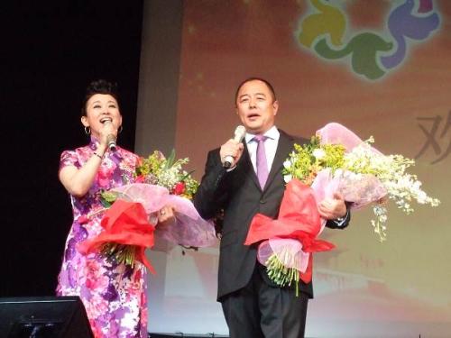 张铁林现任老婆是谁照片曝光好漂亮 张铁林有几任老婆资料现状