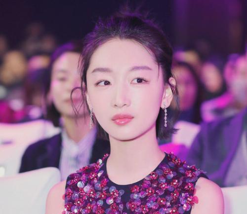 周冬雨恋情曝光 揭秘周冬雨男朋友是谁?进展如何?