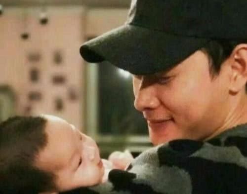 罗晋承认唐嫣怀孕什么时候生?唐嫣怀孕大肚子照片曝光几个月了