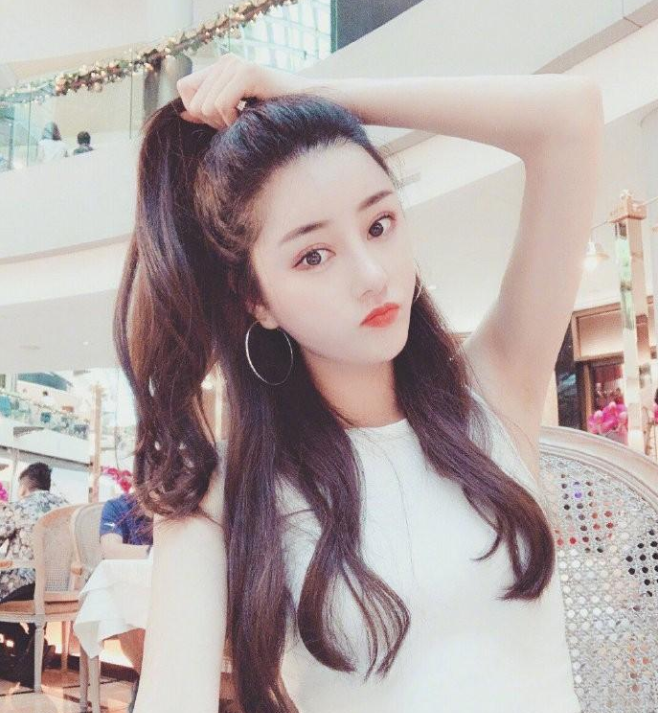再爆出轨石锤杨烁王黎雯婚姻亮红灯 杨烁老婆个人资料大揭秘