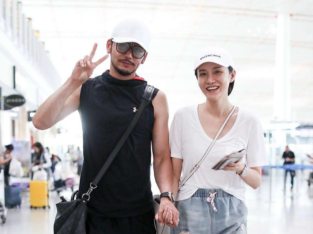再爆出轨石锤杨烁王黎雯婚姻亮红灯 杨烁老婆个人资料大揭秘