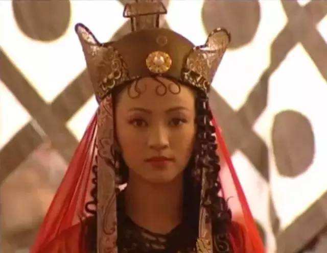 王丽坤太端庄温碧霞最美 盘点这几版妲己哪个是你最爱?