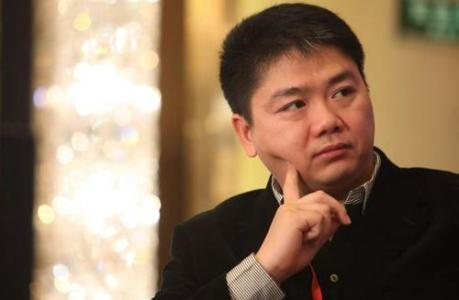 刘强东涉事女是谁和奶茶比谁漂亮 事发当日视频细节被曝光