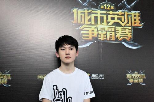 JackeyLove为什么叫阿水难道因为菜?他怎么做到14岁就国服第一的