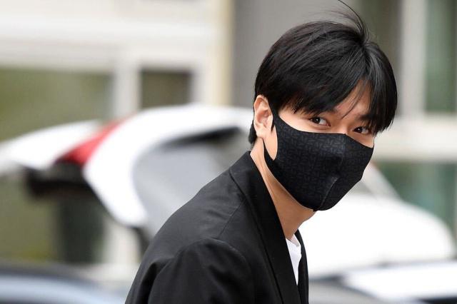李敏镐正式退伍 李敏镐什么时候入伍的?李敏镐参军照曝光