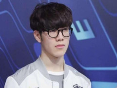 theshy为什么这么厉害春季赛再秀极限操作 揭秘他赛场下真实生活