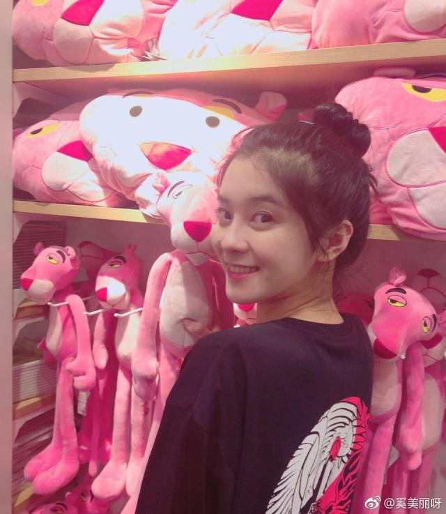 梁靖崑女朋友是谁大量高清美照曝光 赛场公开表白甜掉牙