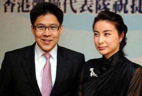 郭晶晶三胎产女是真的吗?三胎出生时间?郭晶晶怀三胎获释十亿?