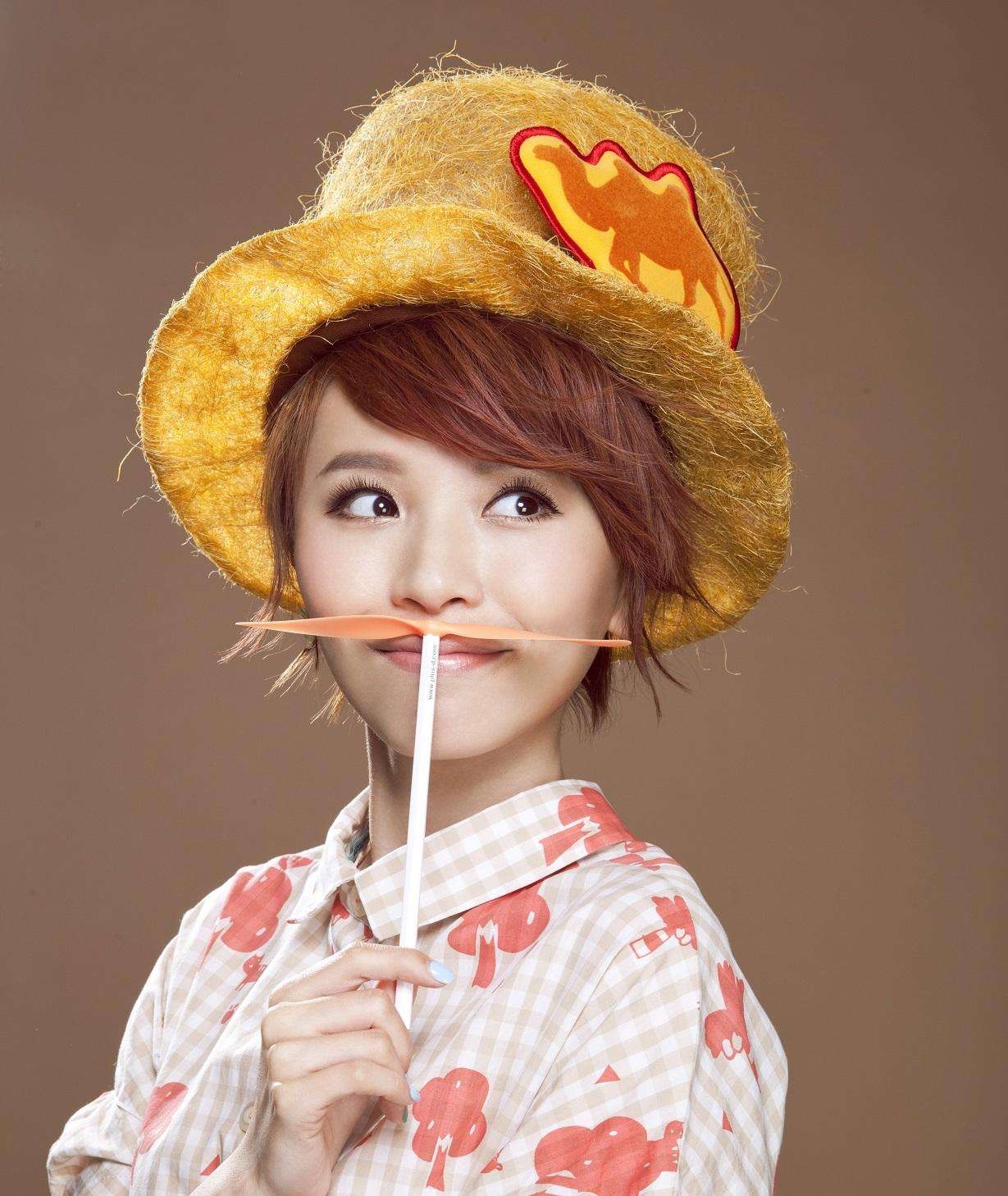 黄雅莉当年为什么会被雪藏原因现状如何?黄雅莉家境背景资料曝光
