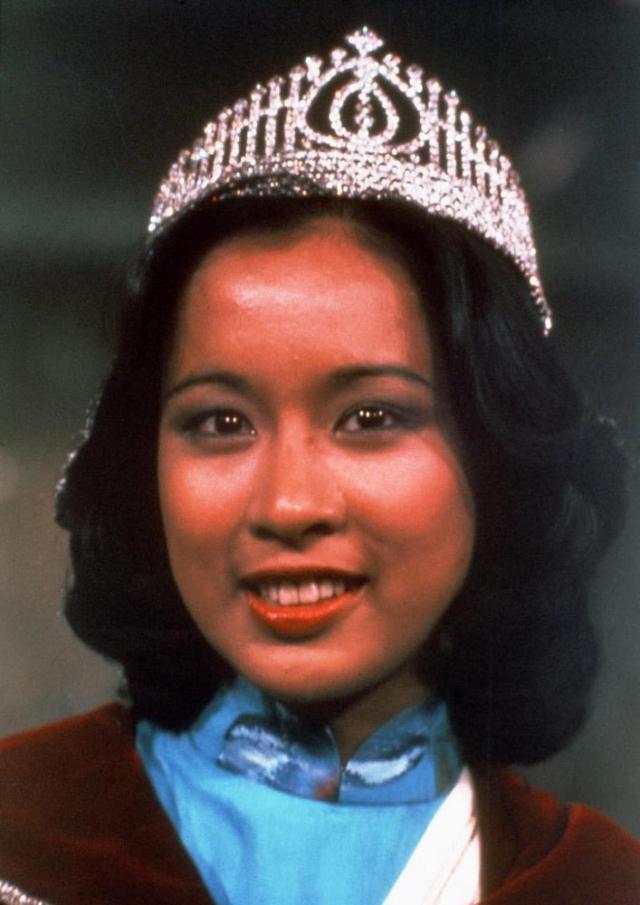 霍震霆还爱朱玲玲吗两人为什么离婚?扒扒朱玲玲霍震霆的爱情故事