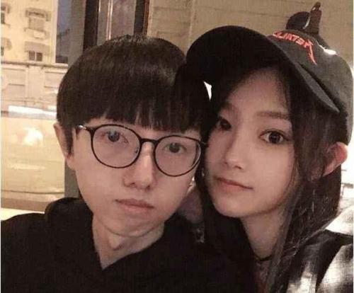 mlxg女朋友叫什么高清美照曝光 mlxg女友骂粉丝是蛆怎么回事