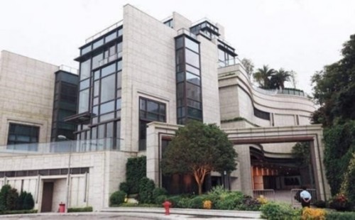 李宇春香港豪宅曝光奢华内景让人窒息!刘伟强掷千金送乔迁礼!