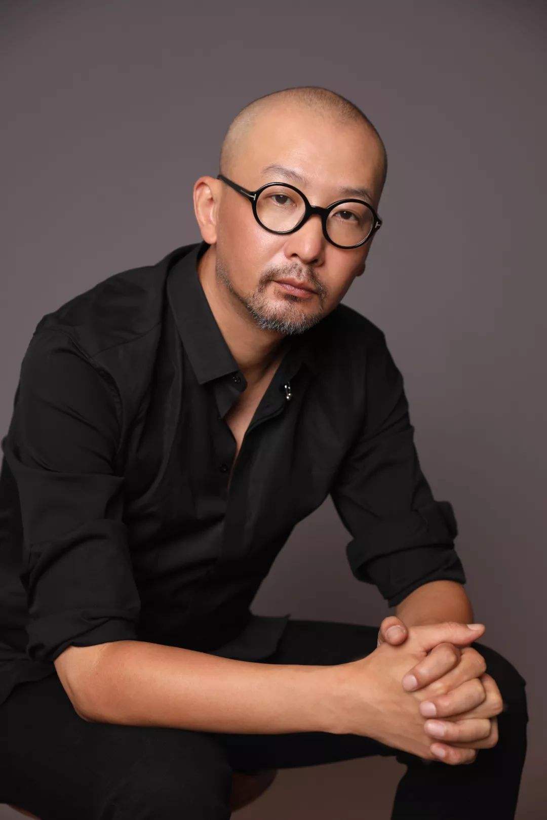 管虎为什么喜欢梁静?盘点鬼马导演管虎的情史其中居然有她!