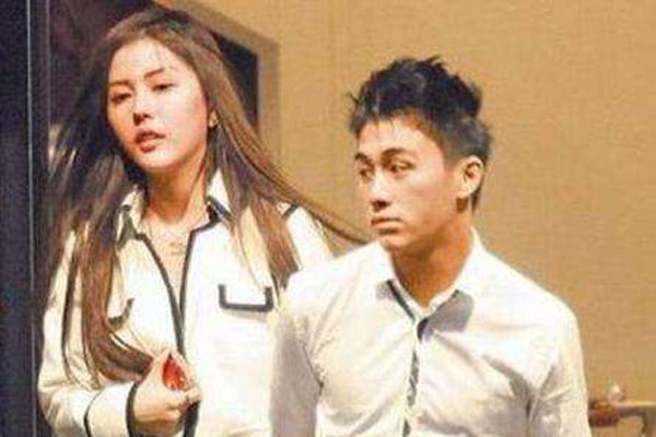 by2何猷君为什么分手?在一起多长时间?揭露何猷君的感情史