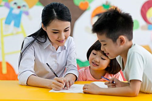 怎样消除孩子的自卑家长应该怎么办?天天骂孩子会不会不好