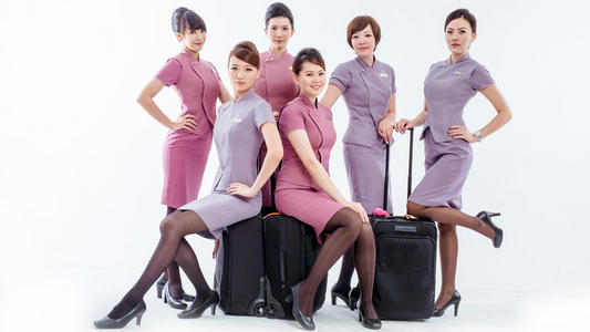 近视可以当空姐吗多少度不能当空姐?当空姐要具备什么条件
