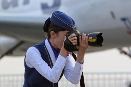 近视可以当空姐吗多少度不能当空姐?当空姐要具备什么条件