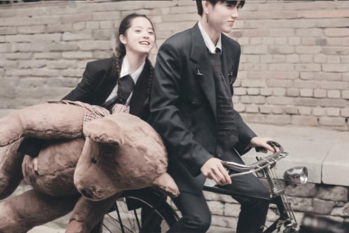 欧阳娜娜陈飞宇恋情到底是真是假,两人ins被扒是情侣头像