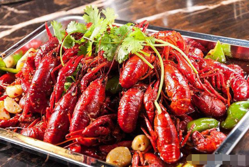 龙虾头部的黄到底是什么可以吃吗?是虾皇还是屎有没有毒?