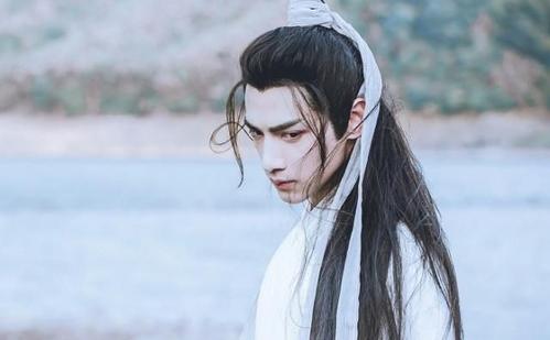 罗云熙个人资料家庭背景父母是谁?罗云熙整容前后照片曝光!