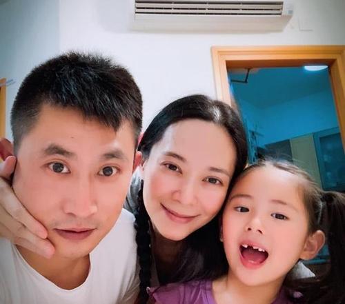 郭羡妮老公朱少杰家境有钱吗?郭羡妮为什么选择朱少杰?
