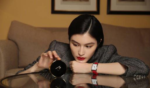 何穗个人资料家庭背景结婚了吗?何穗的老公是谁被曝离婚怎么回事?