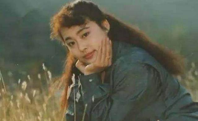李菁菁与里昂什么关系两人结婚了吗?李菁菁有过几次婚姻?