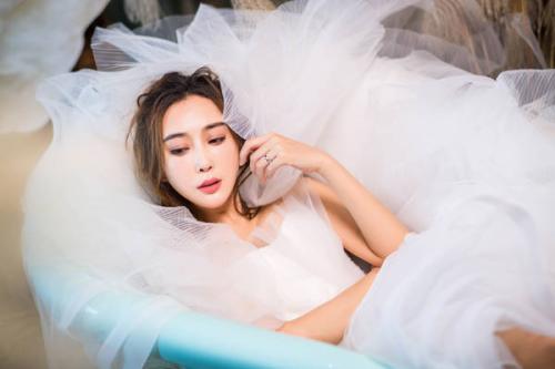 杜若溪个人资料起底家里富二代很有钱?杜若溪父母是谁做什么的?